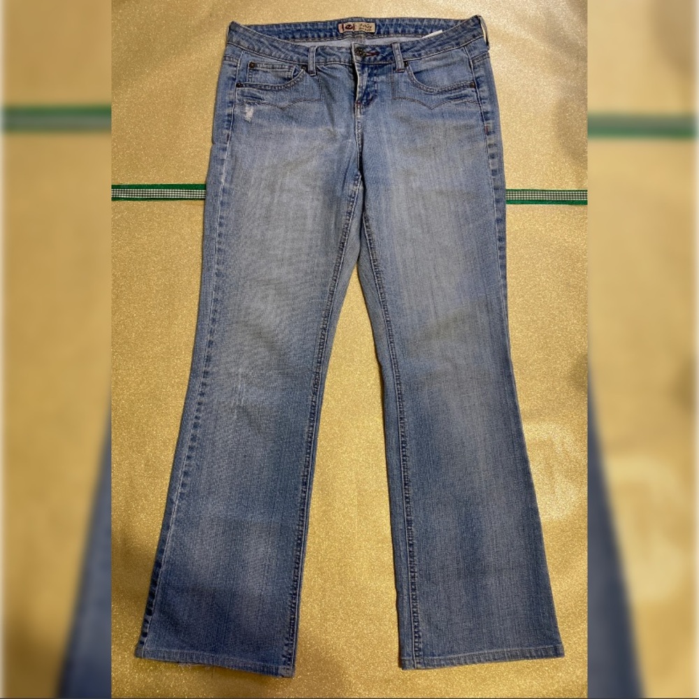 Women’s Y2K l.e.i Ashley Low-rise Denim Flare Jeans